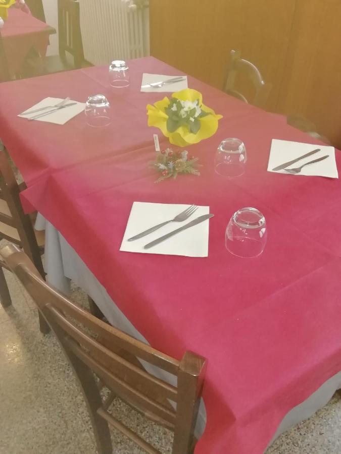 Albergo Alla Pineta Villa Santina Buitenkant foto